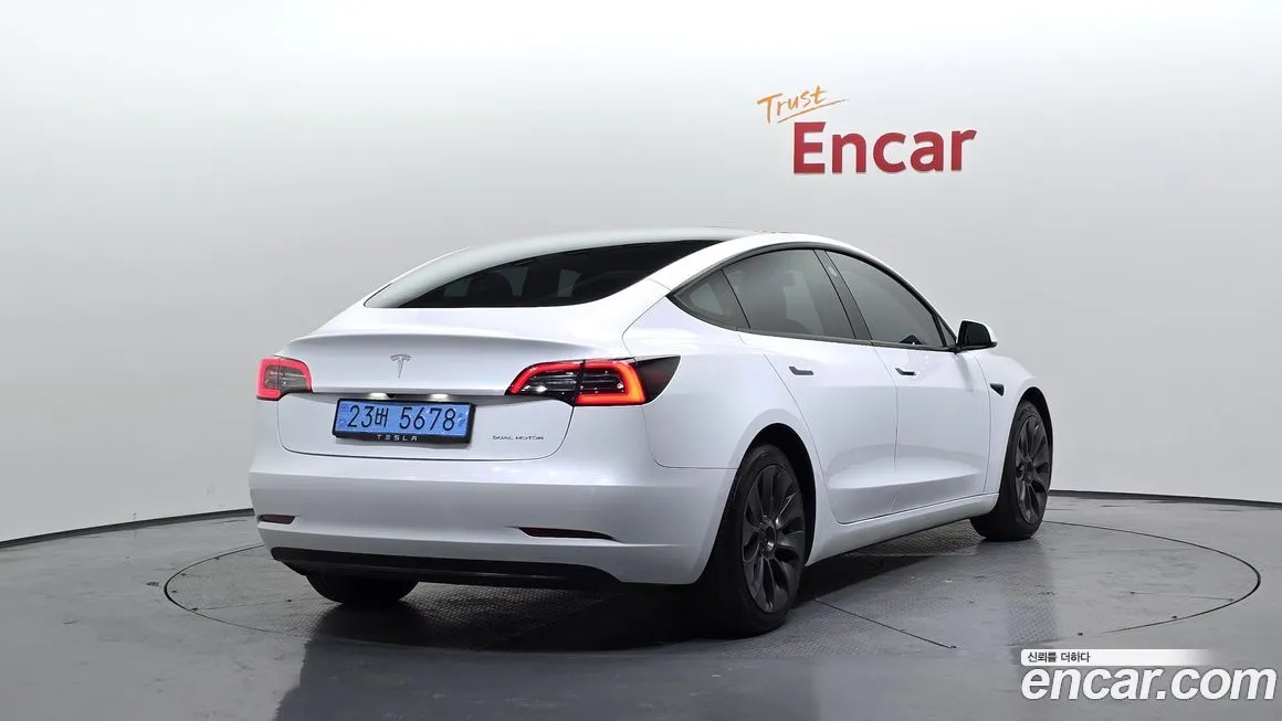 Tesla Model 3 2022 из KR, фото 2
