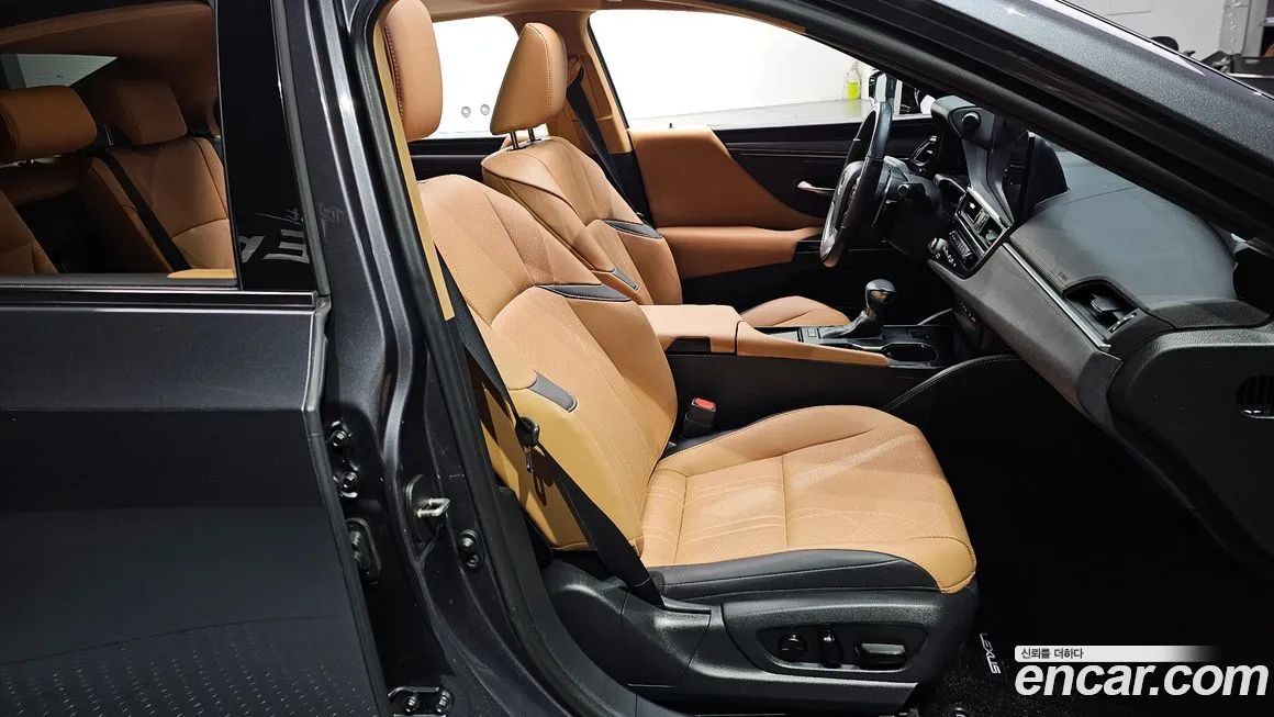 Lexus ES 2023 из KR, фото 10