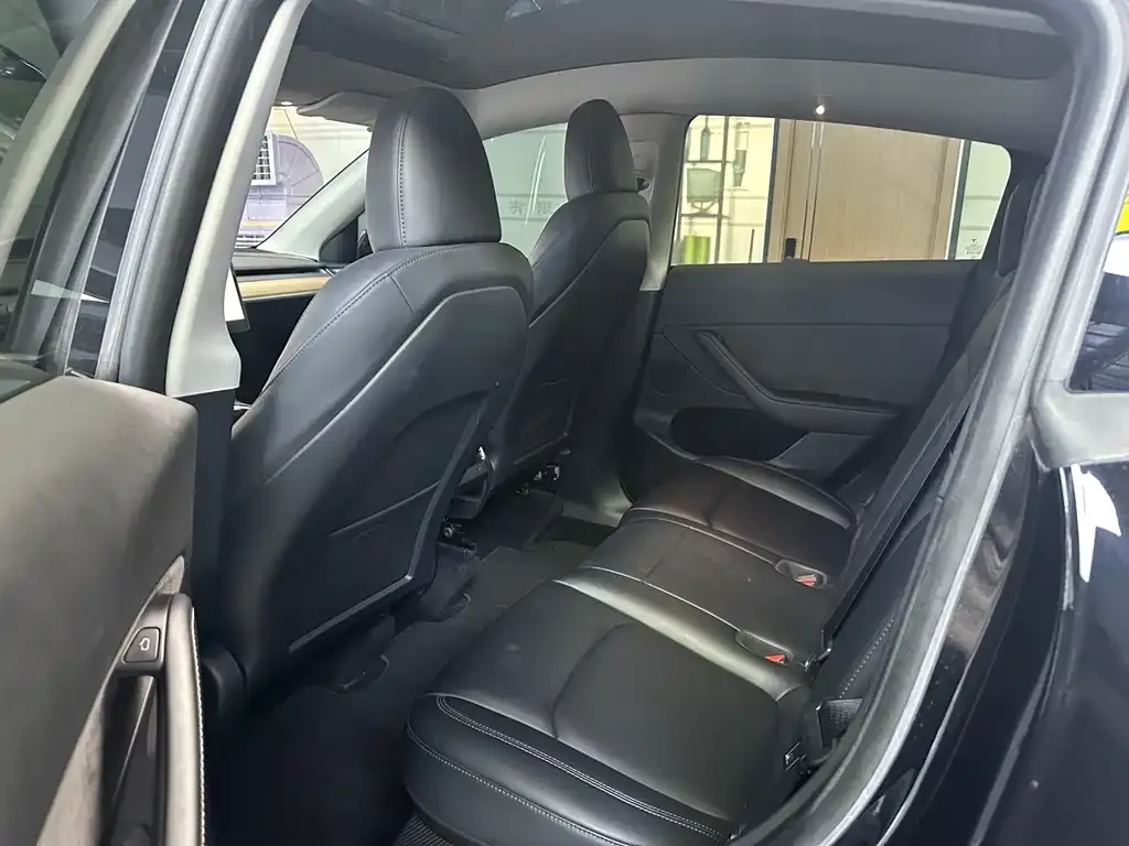 Tesla Model Y 2022 из CN, фото 7