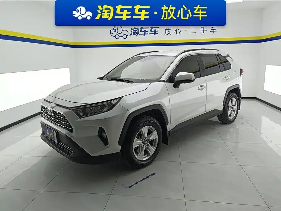 Toyota RAV4 2022 из CN, фото 1