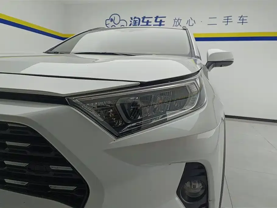 Toyota RAV4 2022 из CN, фото 5