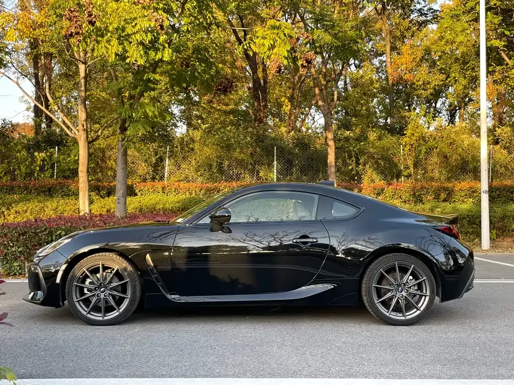 Subaru BRZ 2023 из CN, фото 3