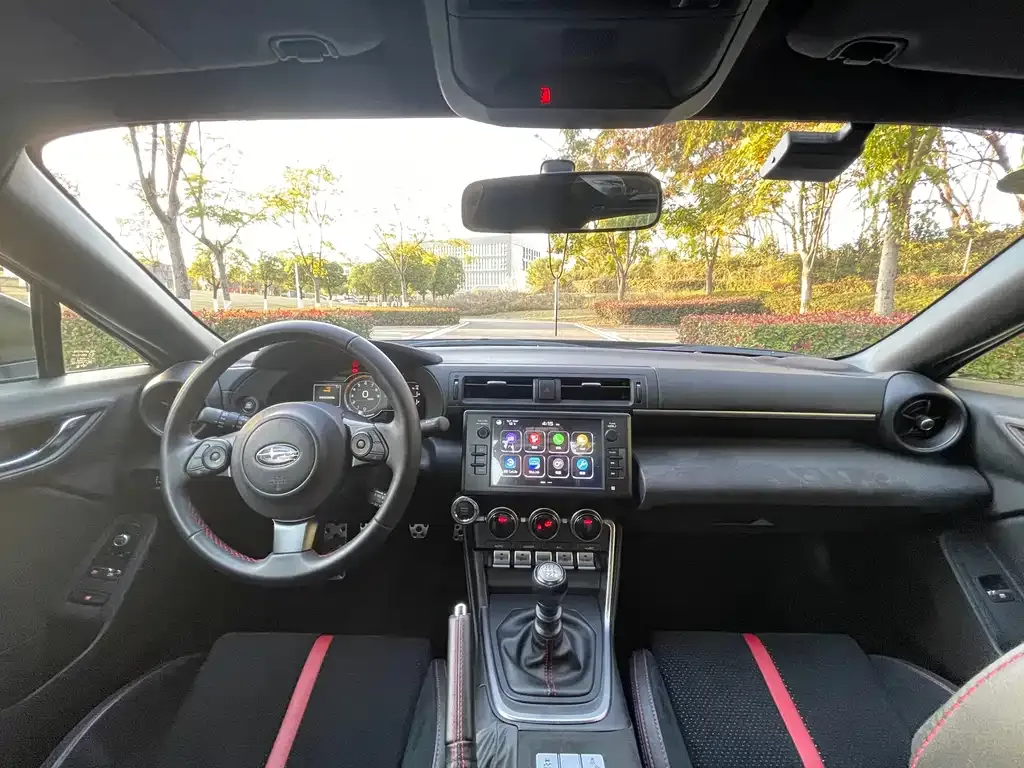 Subaru BRZ 2023 из CN, фото 9
