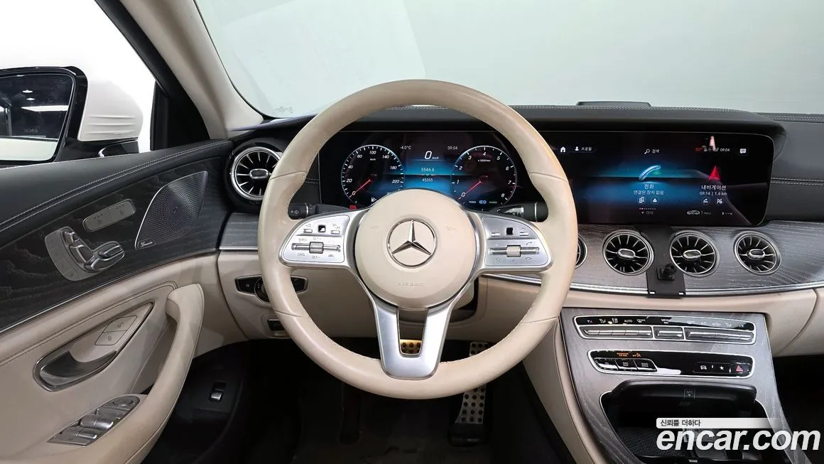 Mercedes-Benz CLS-Class — фото 6