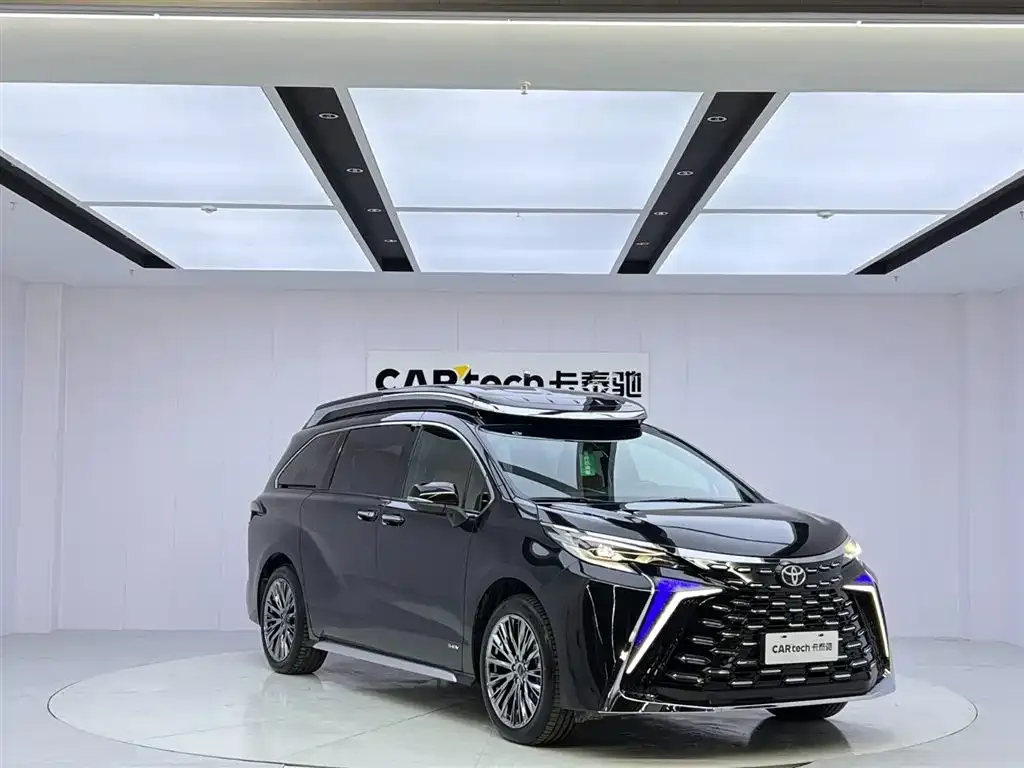 Toyota Granvia 2025 из CN, фото 7