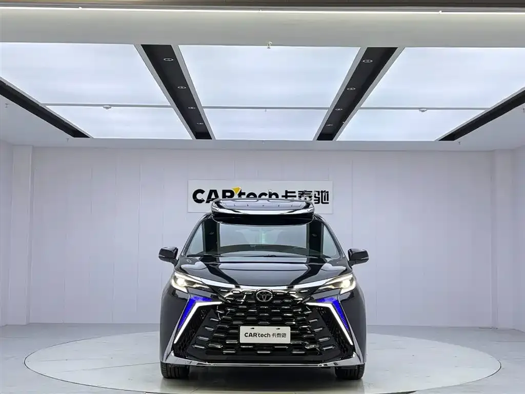 Toyota Granvia 2025 из CN, фото 8