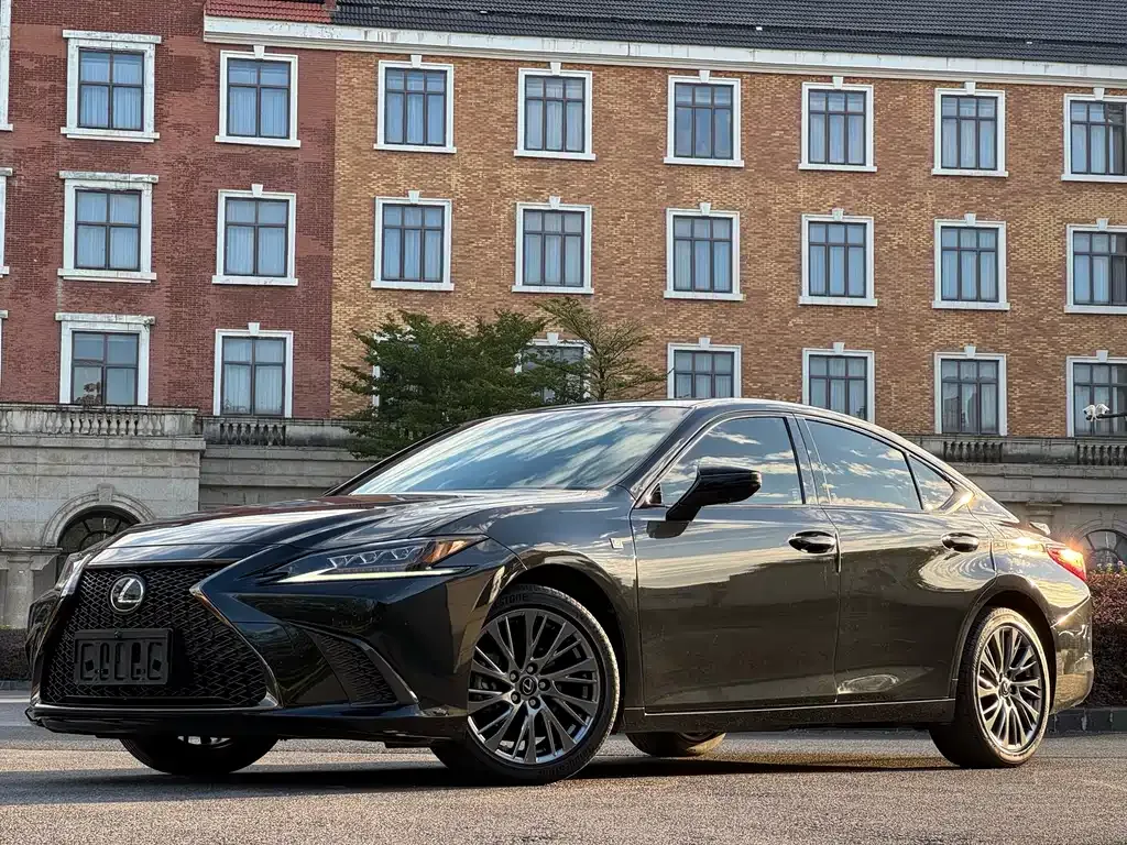 Lexus ES 2021 из CN, фото 1