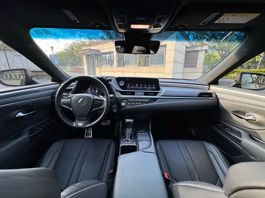 Lexus ES 2021 из CN, фото 8