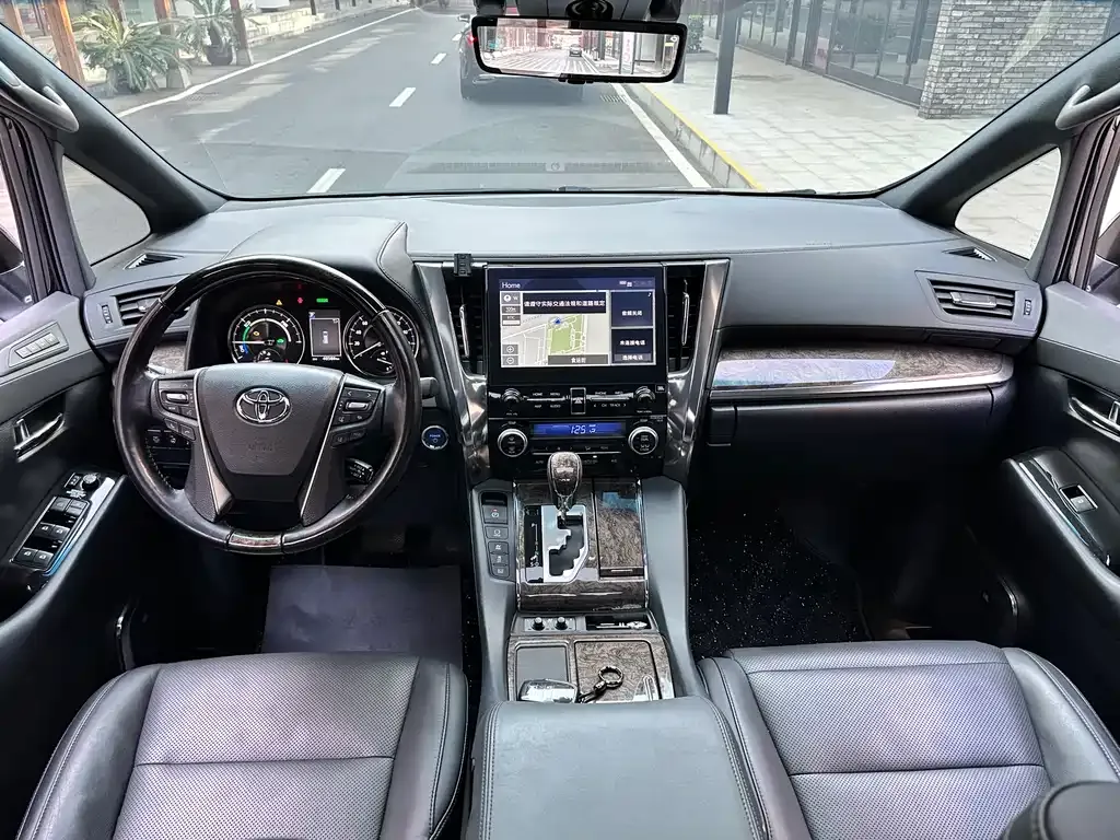 Toyota Vellfire 2021 из CN, фото 4