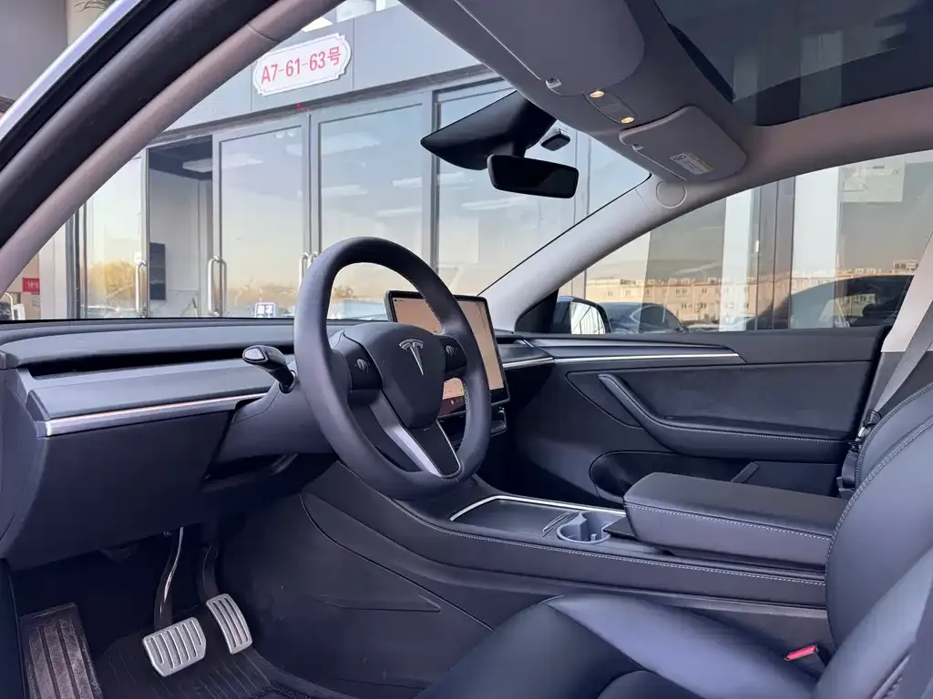 Tesla Model Y 2024 из CN, фото 8