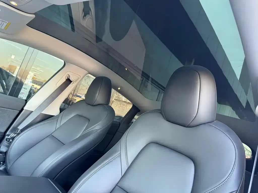 Tesla Model Y 2024 из CN, фото 9