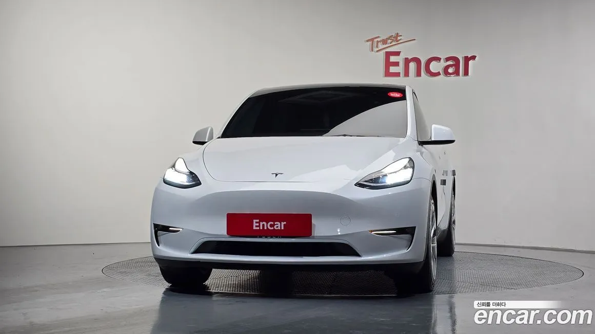 Tesla Model Y — фото 3