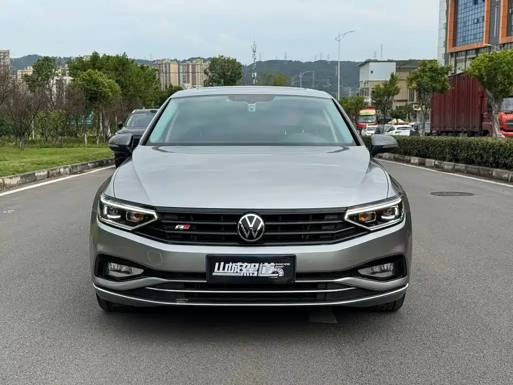 Volkswagen Magotan 2022 из CN, фото 3