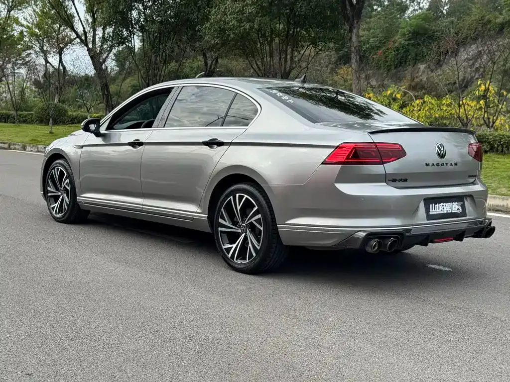 Volkswagen Magotan 2022 из CN, фото 6