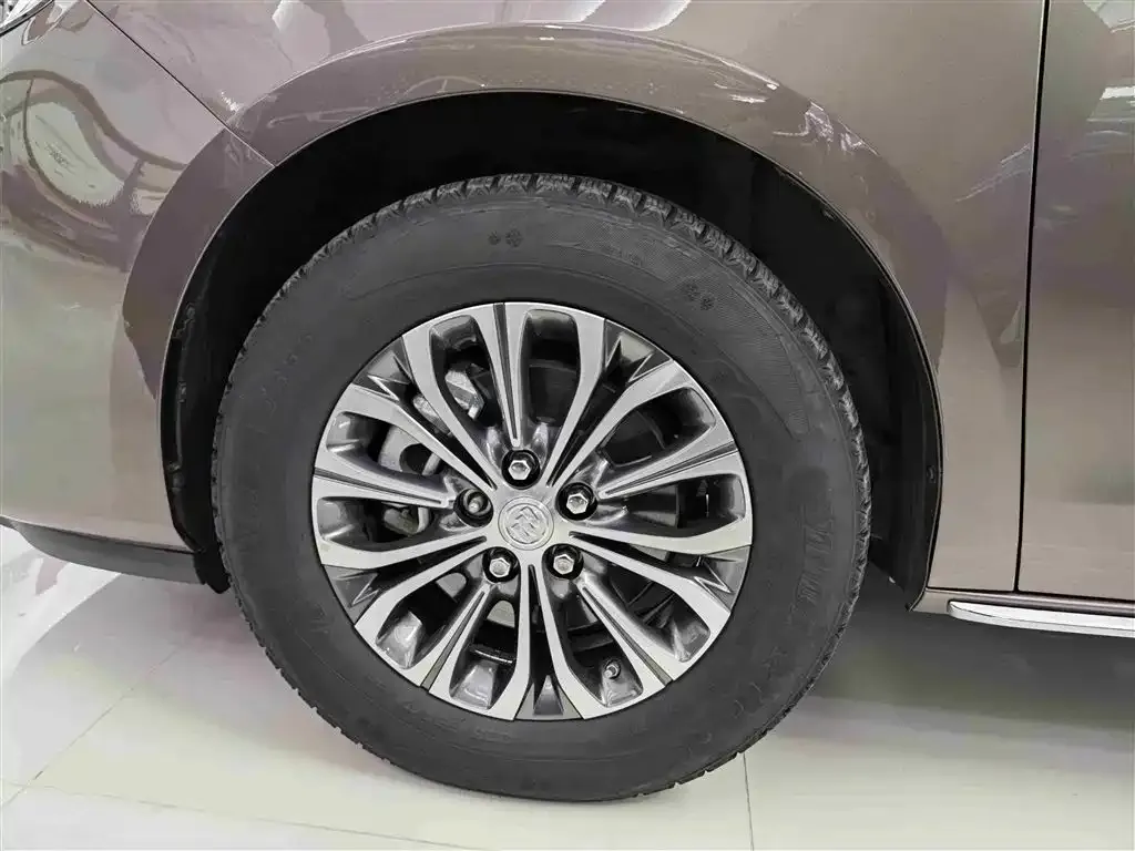 Buick GL8 2024 из CN, фото 7
