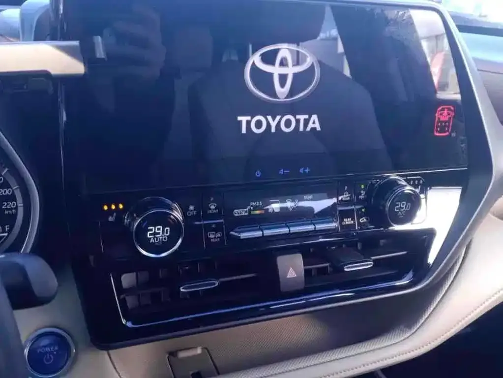 Toyota Highlander 2022 из CN, фото 10