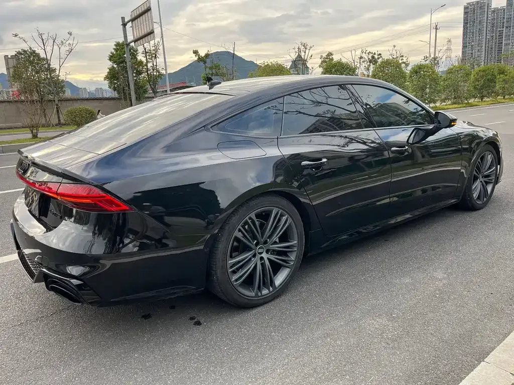 Audi A7 2022 из CN, фото 5