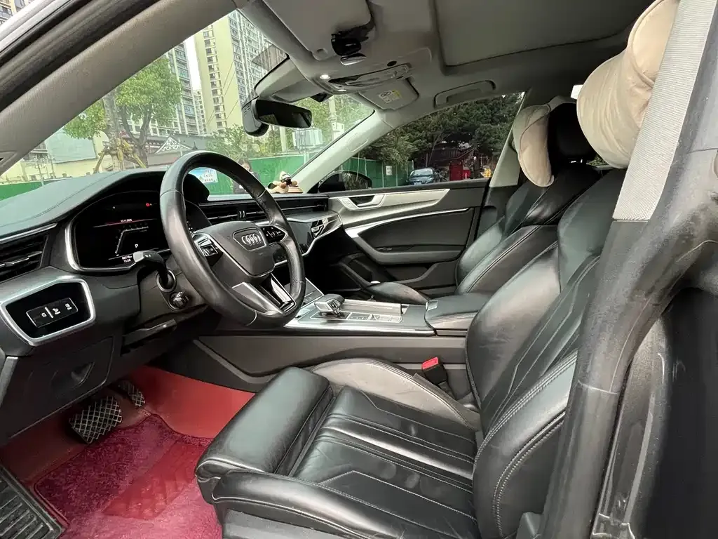 Audi A7 2022 из CN, фото 8