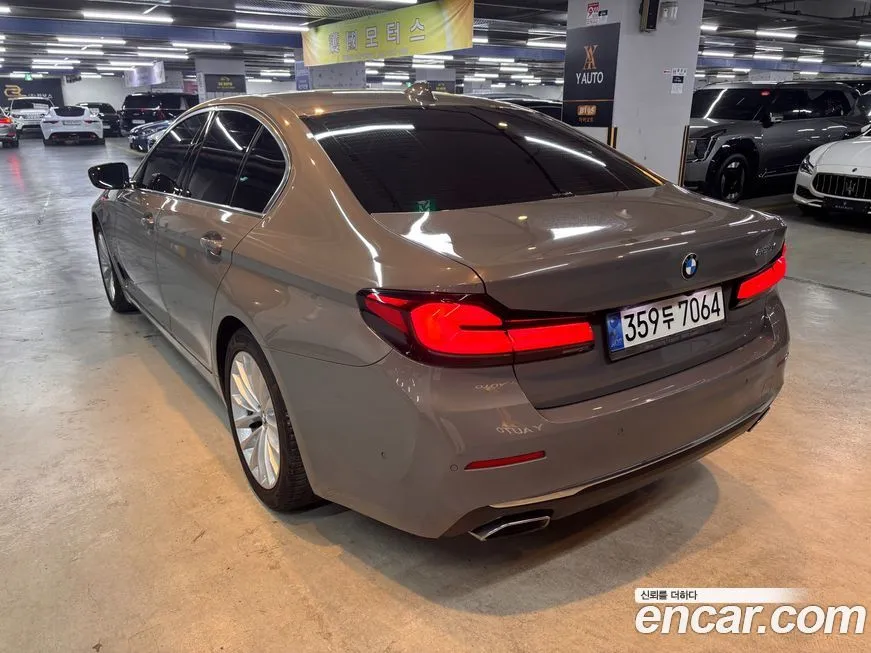 BMW 5-Series 2021 из KR, фото 2