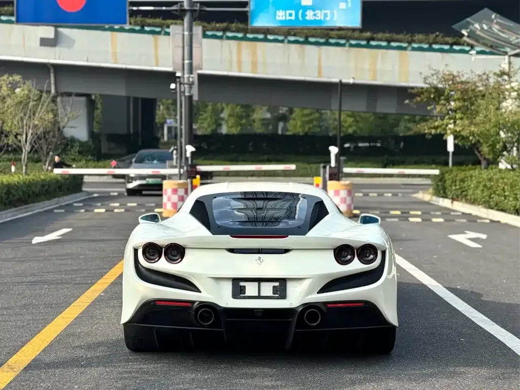 Ferrari F8 2022 из CN, фото 7