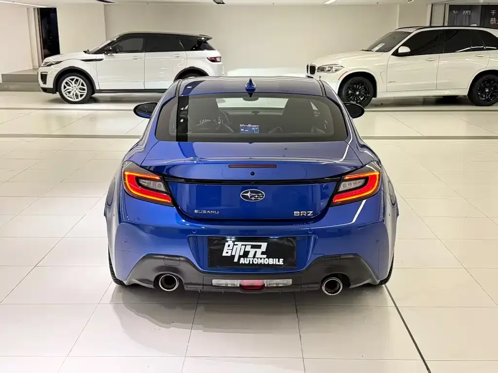 Subaru BRZ 2022 из CN, фото 4