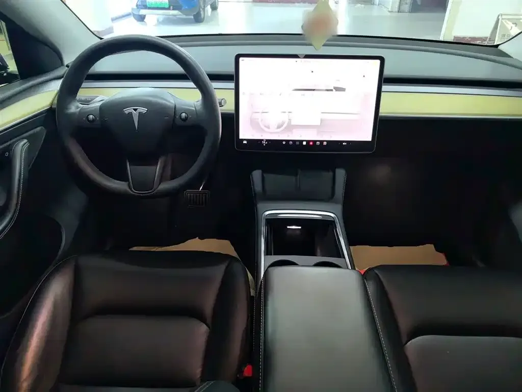 Tesla Model Y 2023 из CN, фото 10