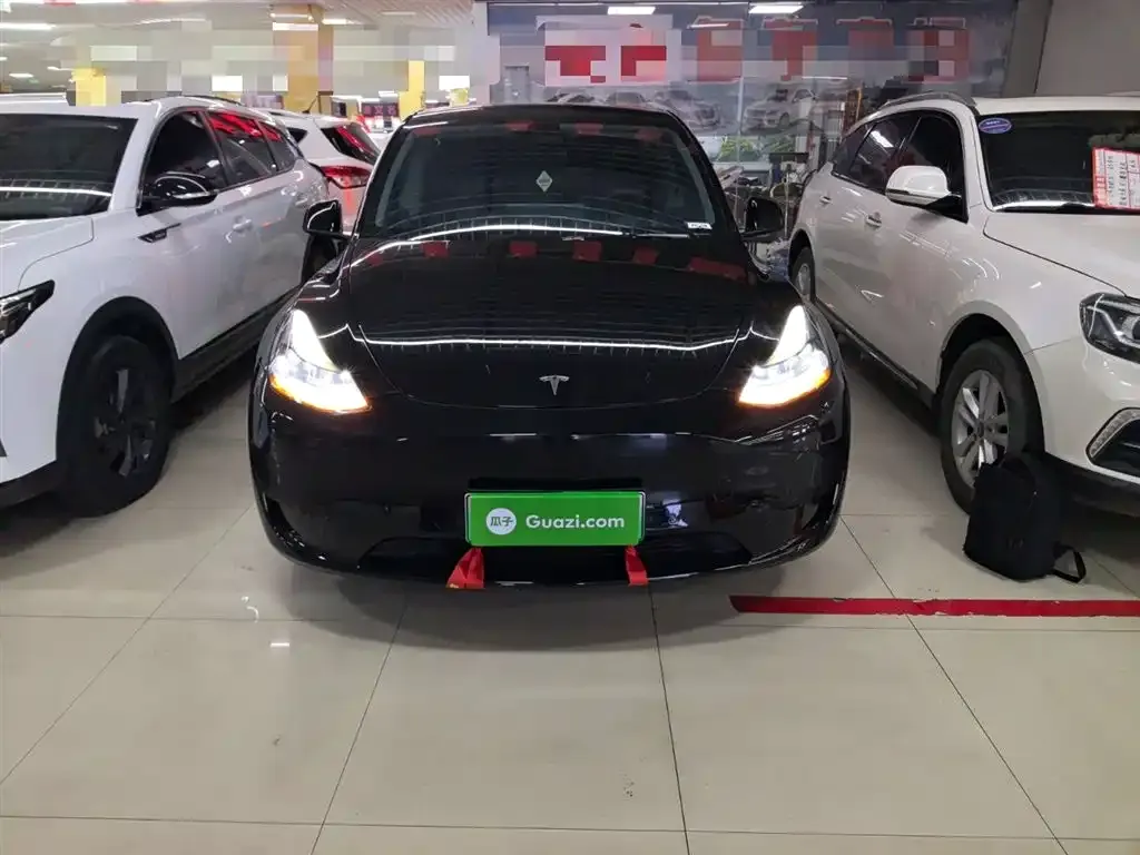 Tesla Model Y 2023 из CN, фото 3