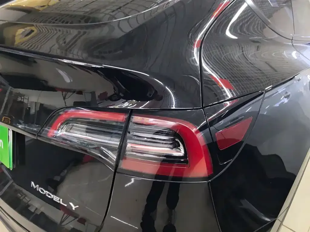 Tesla Model Y 2023 из CN, фото 8