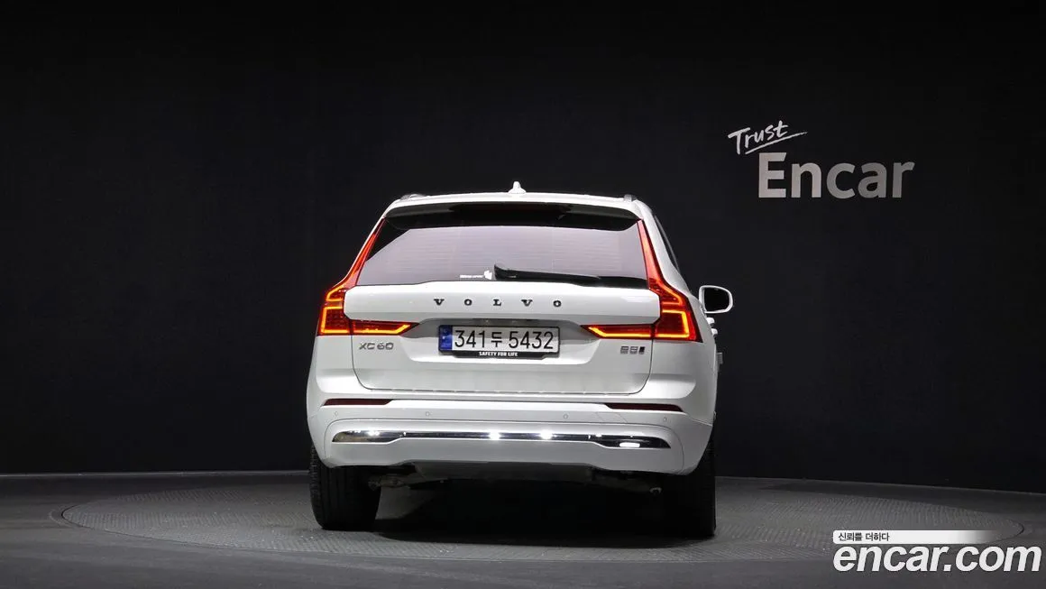 Volvo XC60 2024 из KR, фото 4