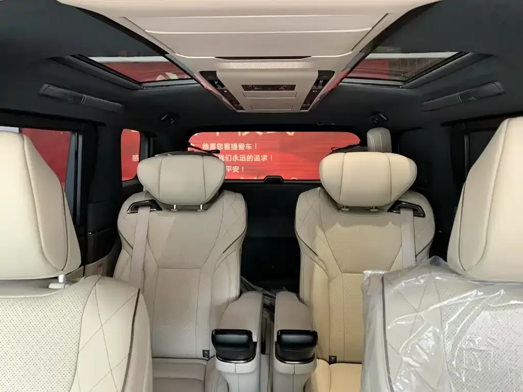 Toyota Alphard 2025 из CN, фото 9