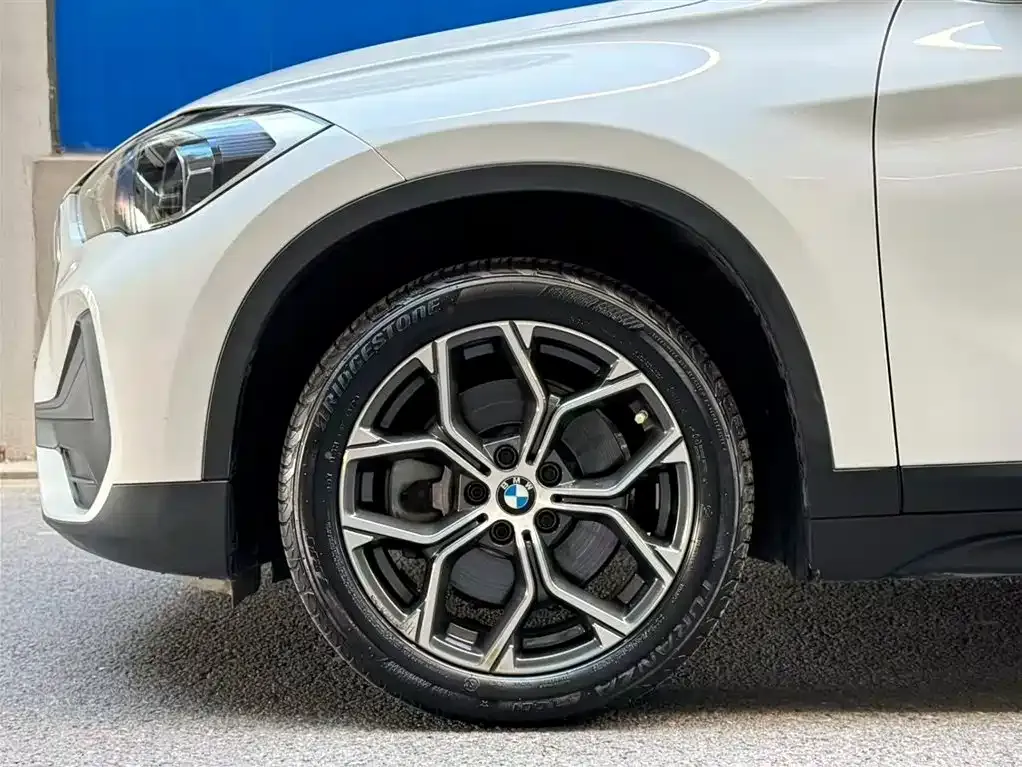 BMW X1 2021 из CN, фото 6
