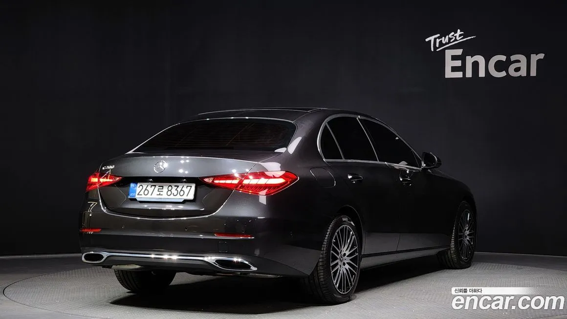 Mercedes-Benz C-Class 2025 из KR, фото 2