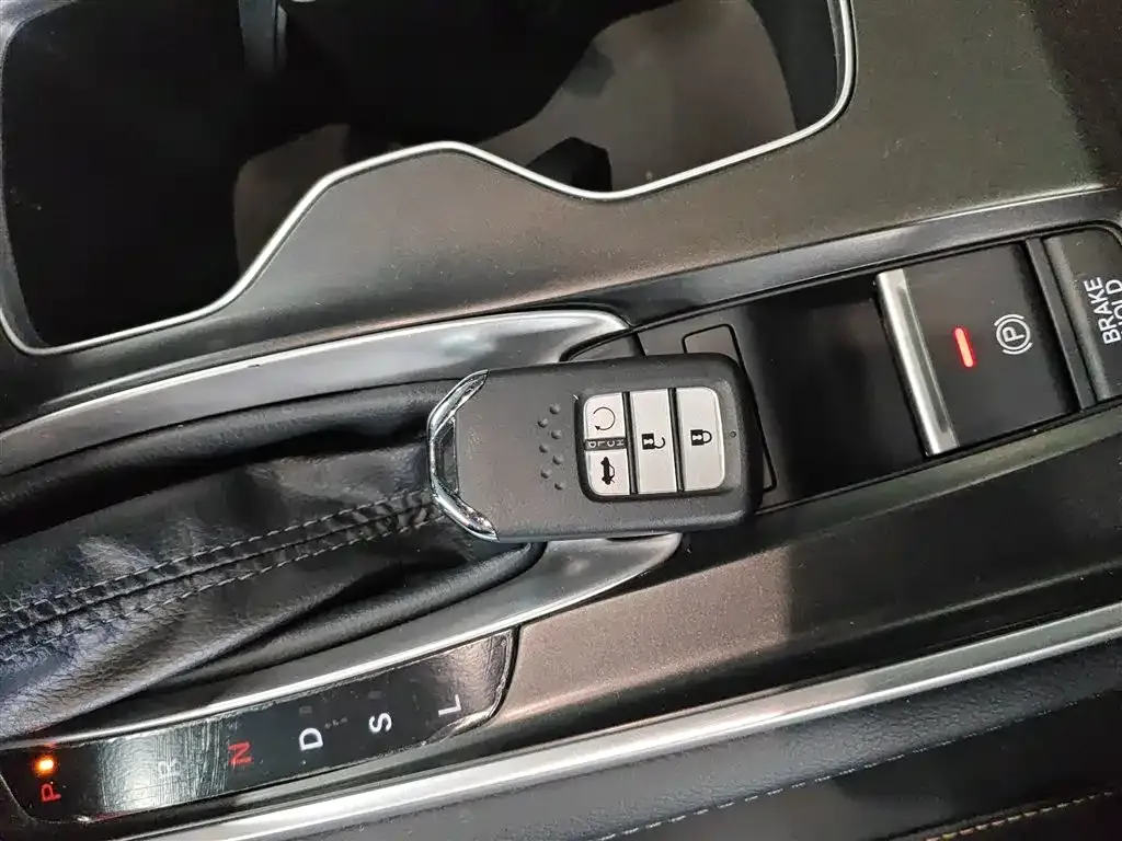 Honda Accord 2023 из CN, фото 9