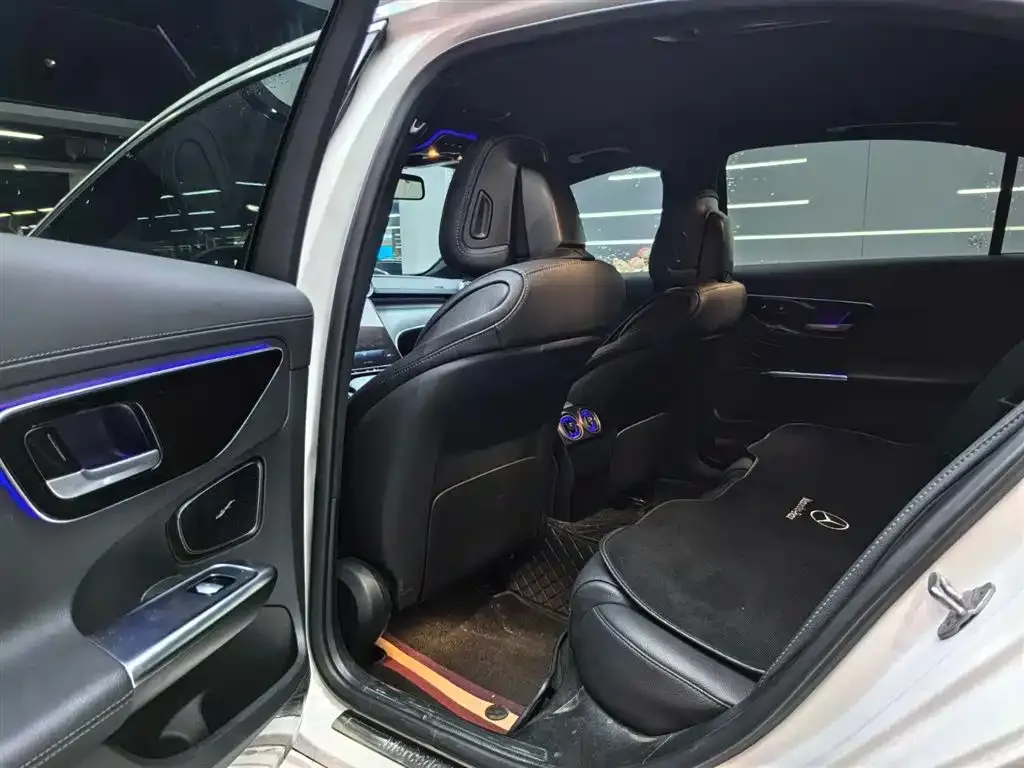 Mercedes-Benz C-Class 2024 из CN, фото 10