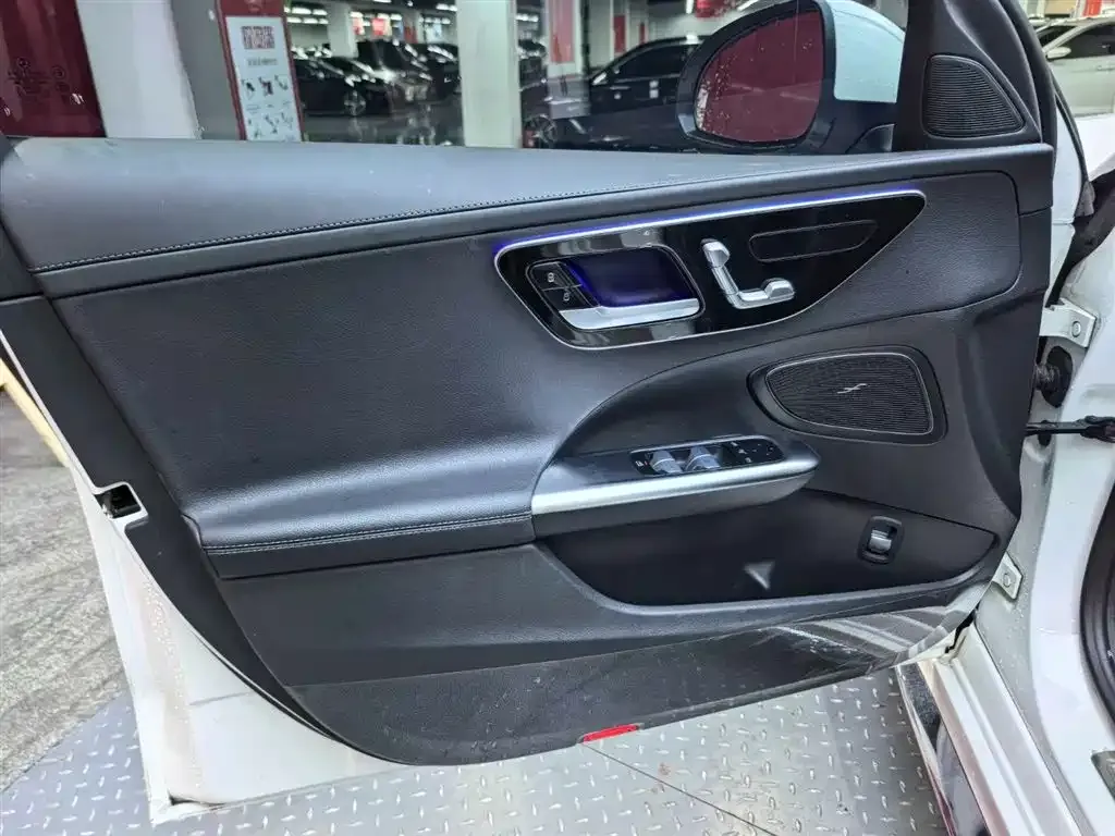 Mercedes-Benz C-Class 2024 из CN, фото 6
