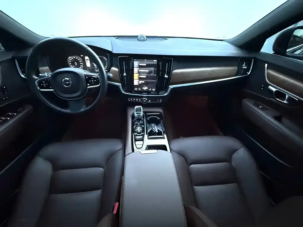Volvo S90 PHEV 2021 из CN, фото 8