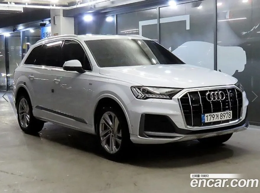 Audi Q7 2021 из KR, фото 1