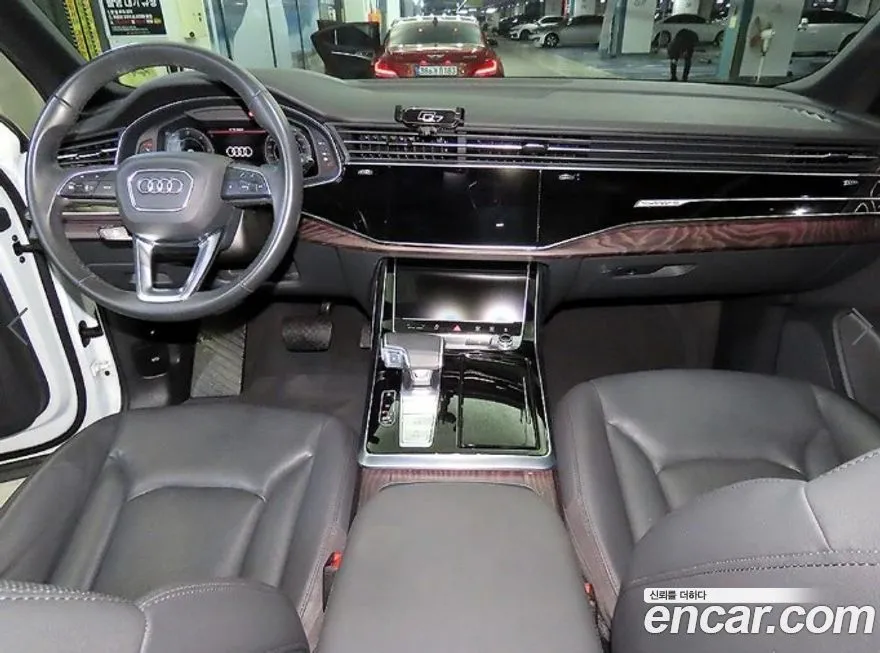 Audi Q7 2021 из KR, фото 10