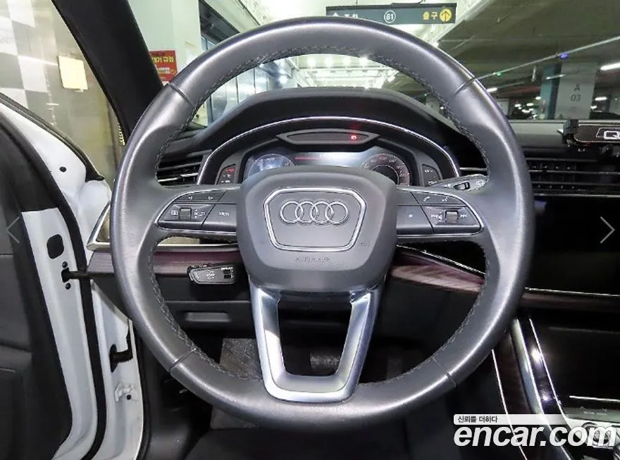 Audi Q7 2021 из KR, фото 8
