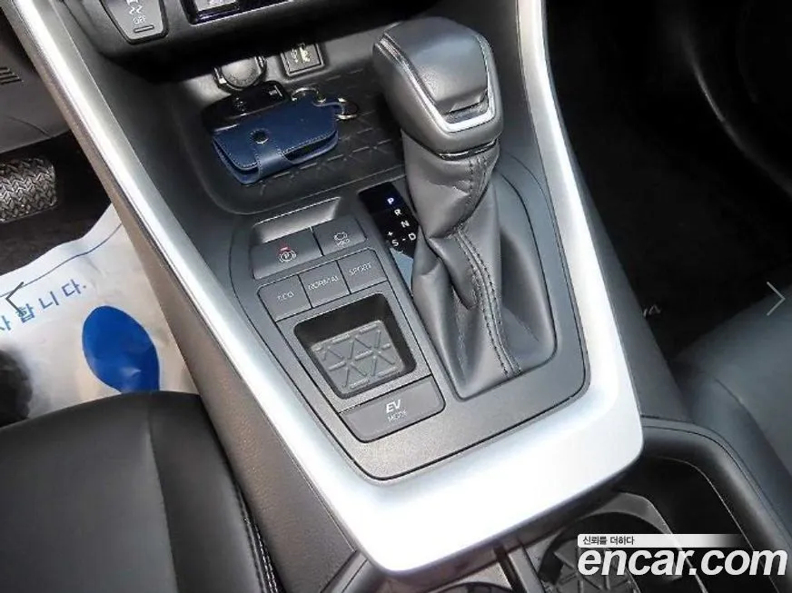 Toyota RAV4 2024 из KR, фото 10