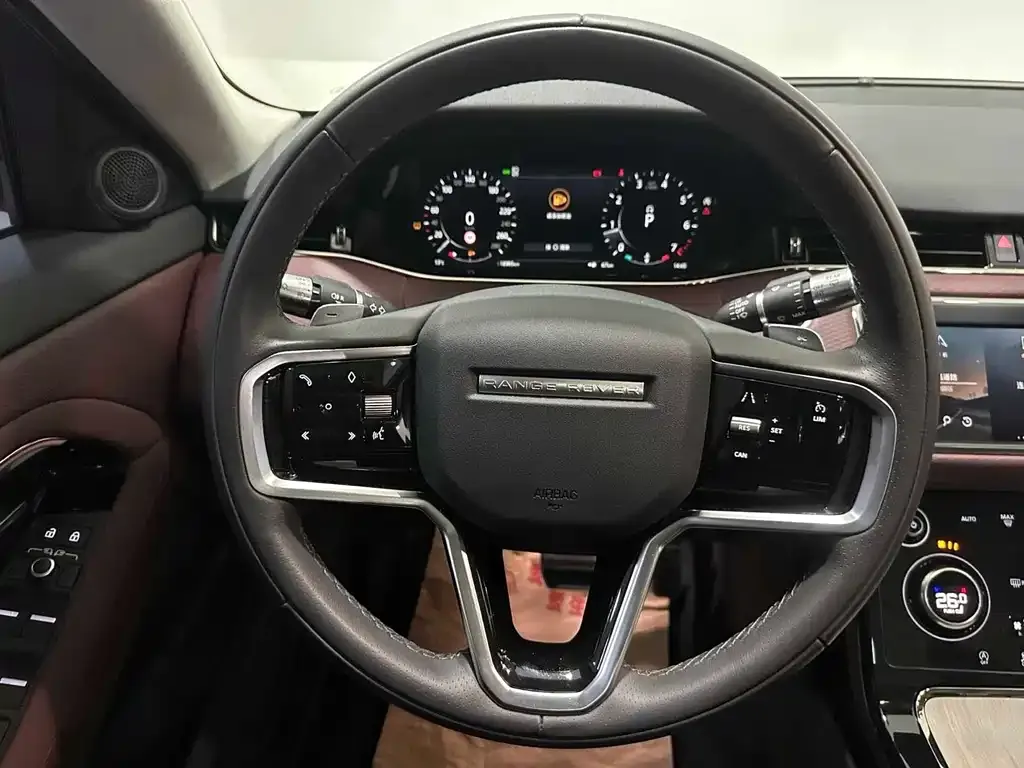 Land Rover Evoque — фото 10