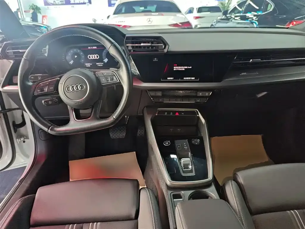 Audi A3 2023 из CN, фото 10