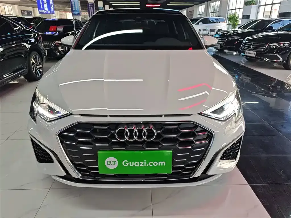 Audi A3 2023 из CN, фото 3
