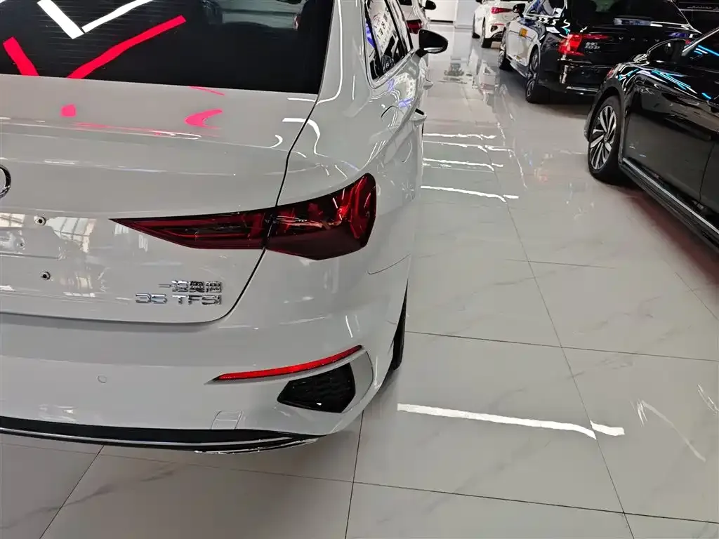 Audi A3 2023 из CN, фото 8