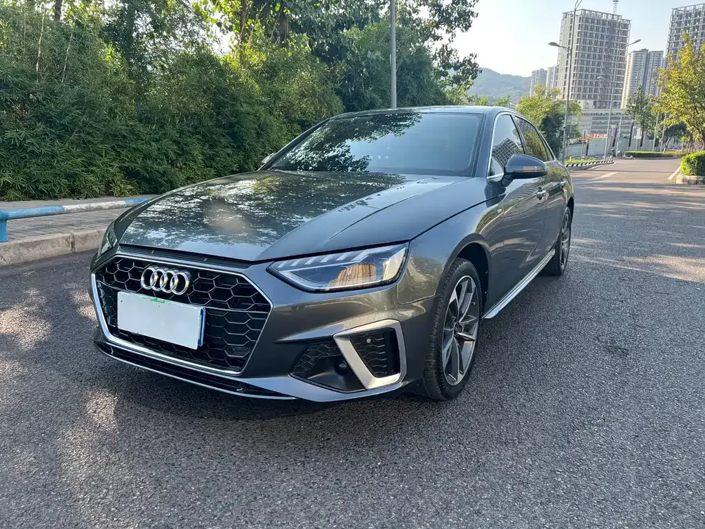 Audi A4L 2022 из CN, фото 1