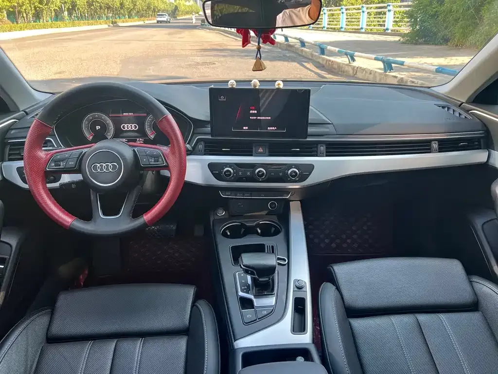 Audi A4L 2022 из CN, фото 6