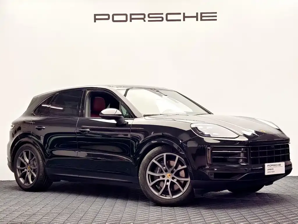 Porsche Cayenne — фото 1