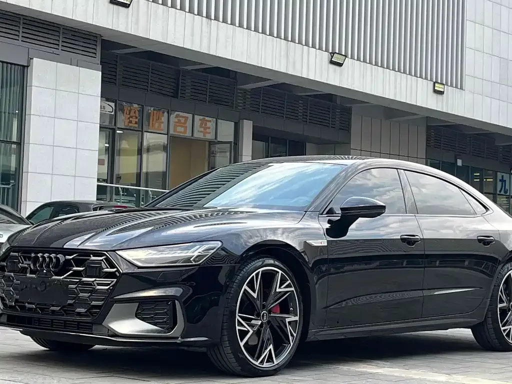 Audi A7L 2024 из CN, фото 1