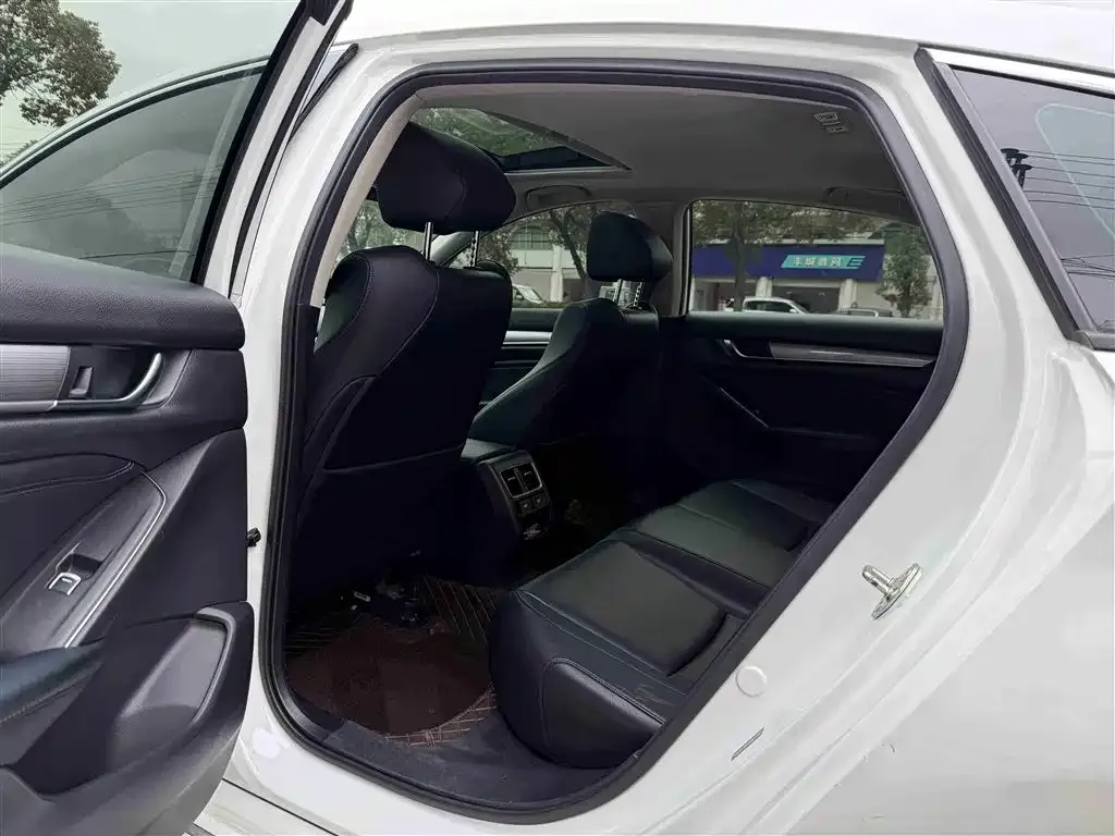 Honda Accord 2021 из CN, фото 6