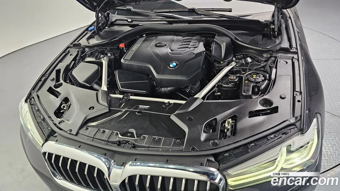 BMW 5-Series 2023 из KR, фото 6